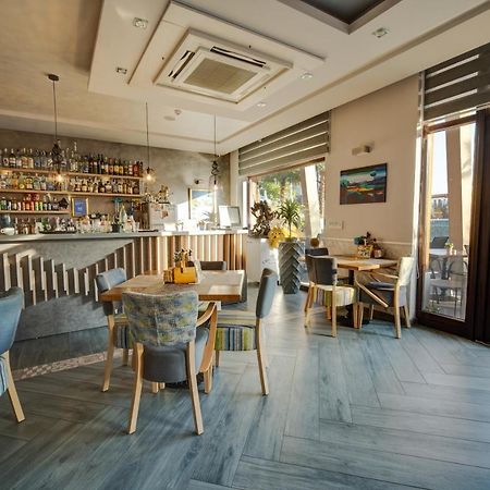 Cristiani Hotel Sozopol Bagian luar foto